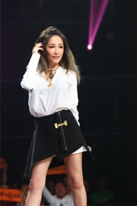 萧亚轩写真照片112p/550M（精心整理，包更新）