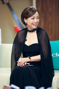 邓萃雯写真照片11p/18M（精心整理，包更新）